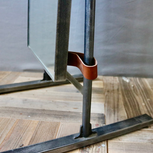 0518 スタンドミラー