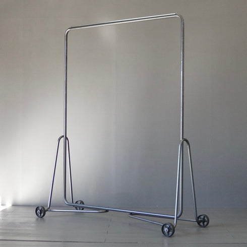 0001 ハンガーラック大・キャスター付き