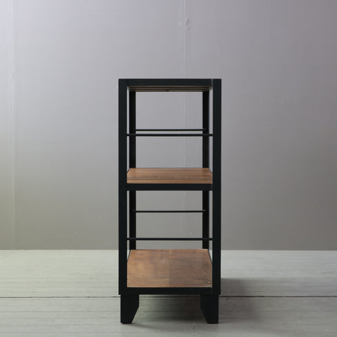 ウッド×アイアンの3段のオープンシェルフの側面からの全体画像