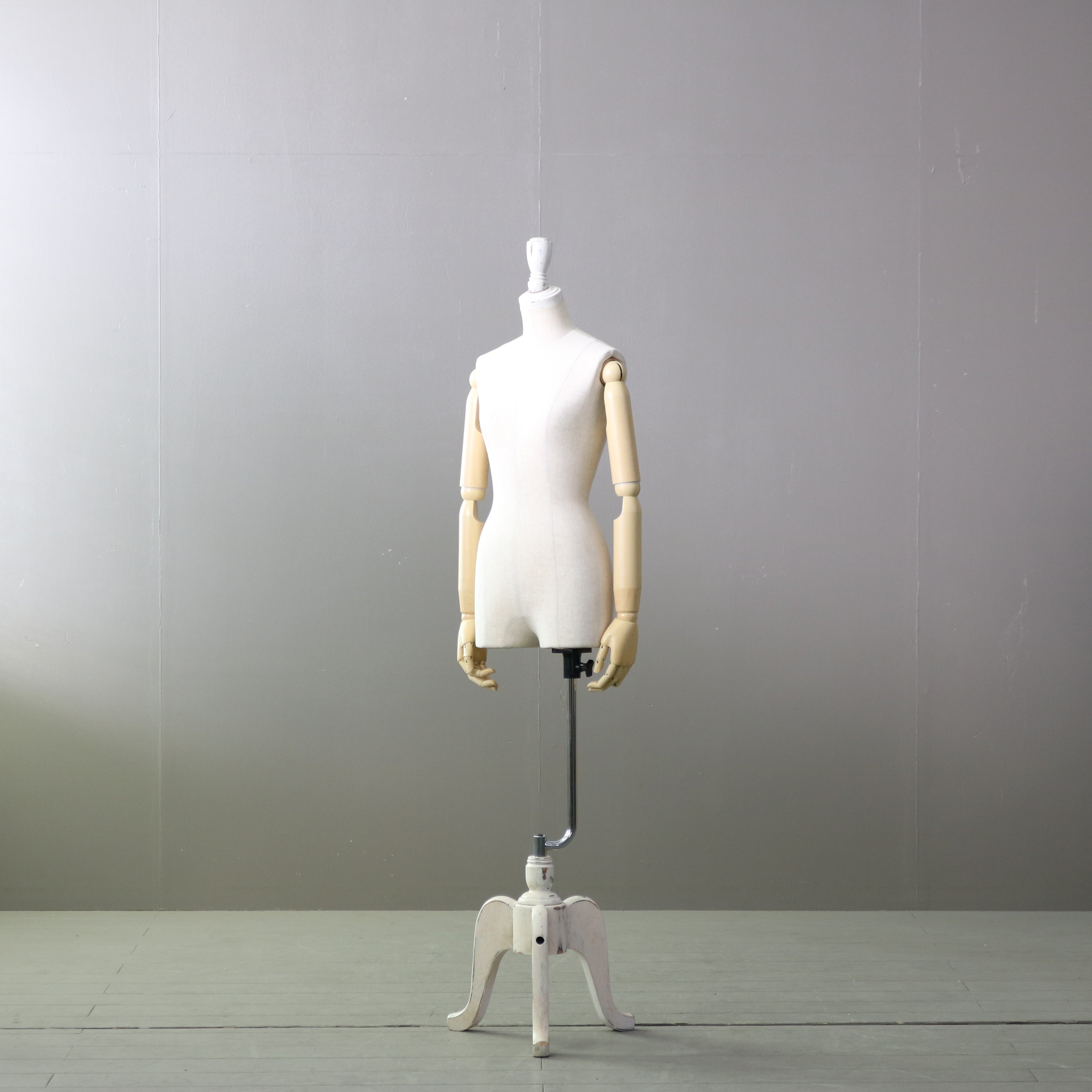 レプリカ レトロ 古き良き マネキン アンティーク 什器 ショップ小物 備品 什器のリース/レンタル｜ヴィンテージ・アンティーク什器家具のuragami