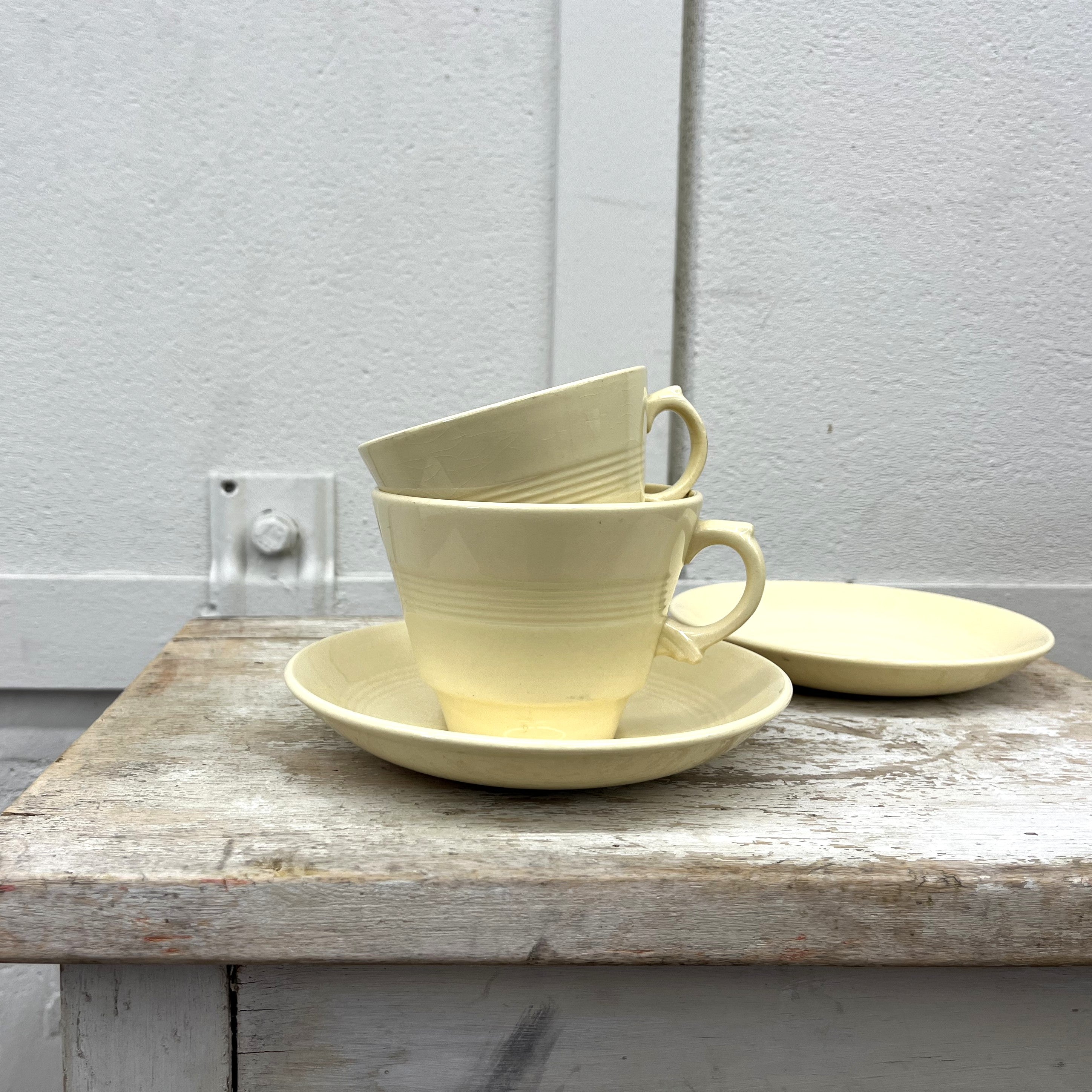 ウッズ・ウェア　ジャスミン　2種類　各2枚計4枚　イギリス製 Woods Ware（ウッズウェア） ジャスミン カップ＆ソーサー（大・230