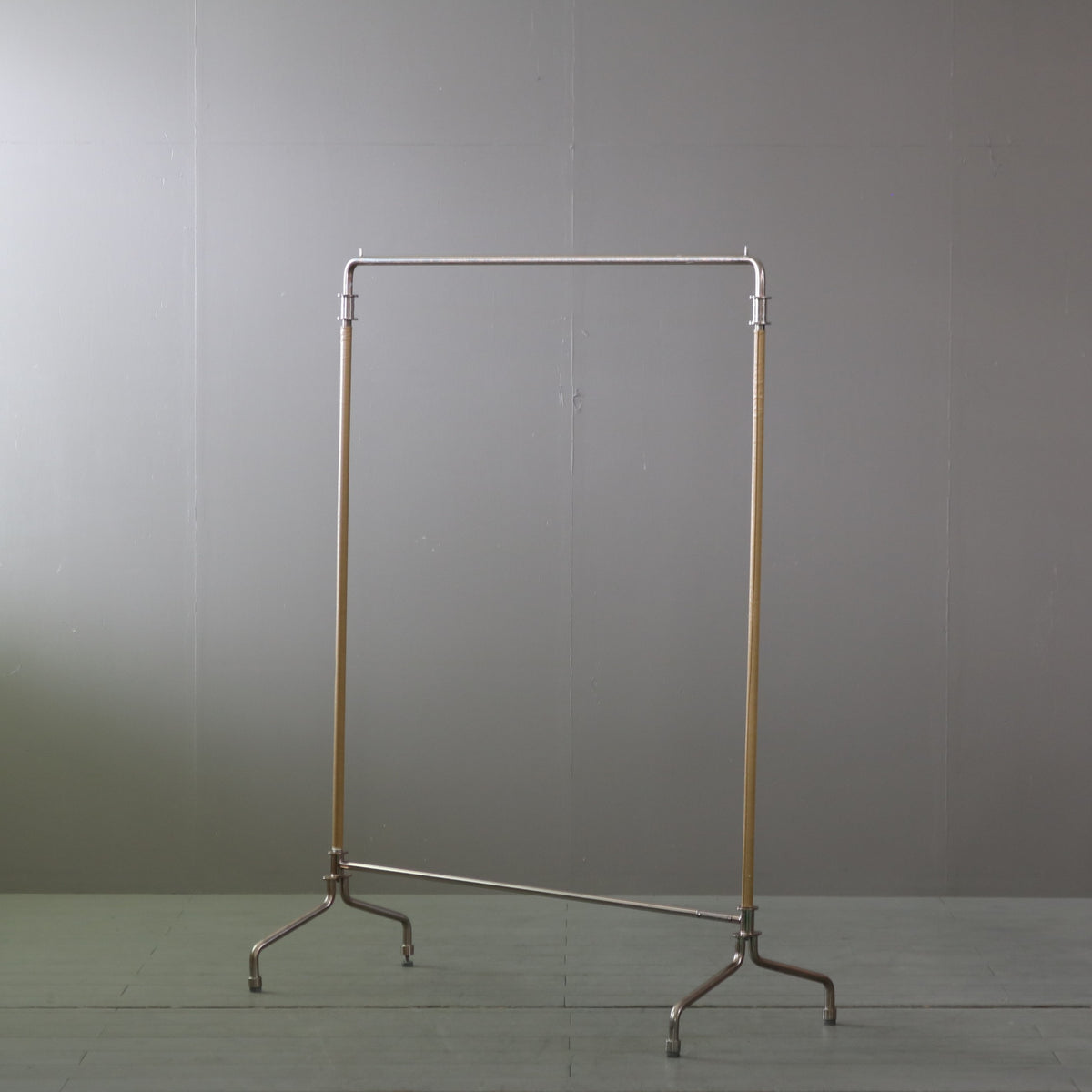 ハンガーラック 『EXIT METAL WORK SUPPLY』 アイアン×レザー 什器 高