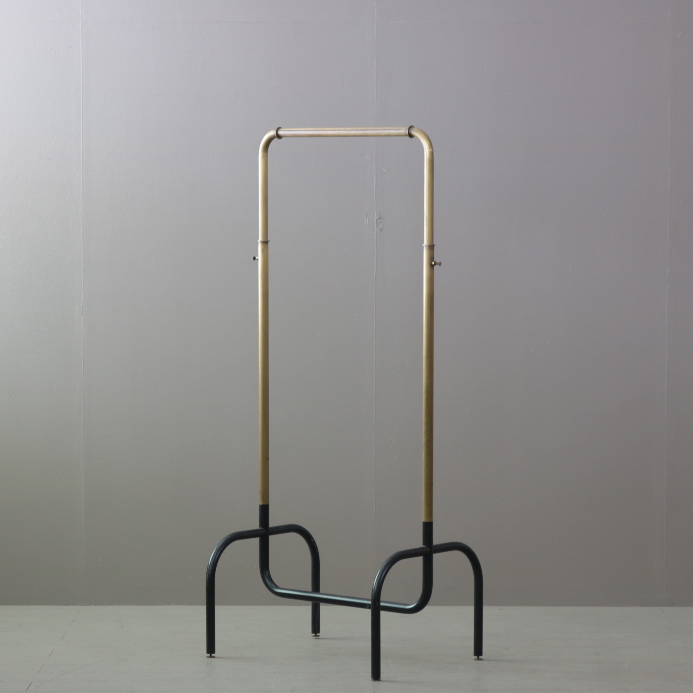 ハンガーラックの通販ならヴィンテージ・アンティーク什器家具のuragami